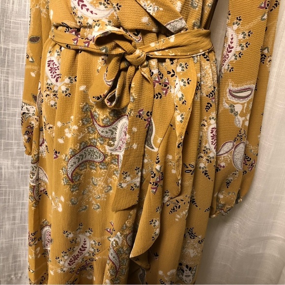 Bobeau Yellow Floral Midi Dress NWT - Picture 7 of 15